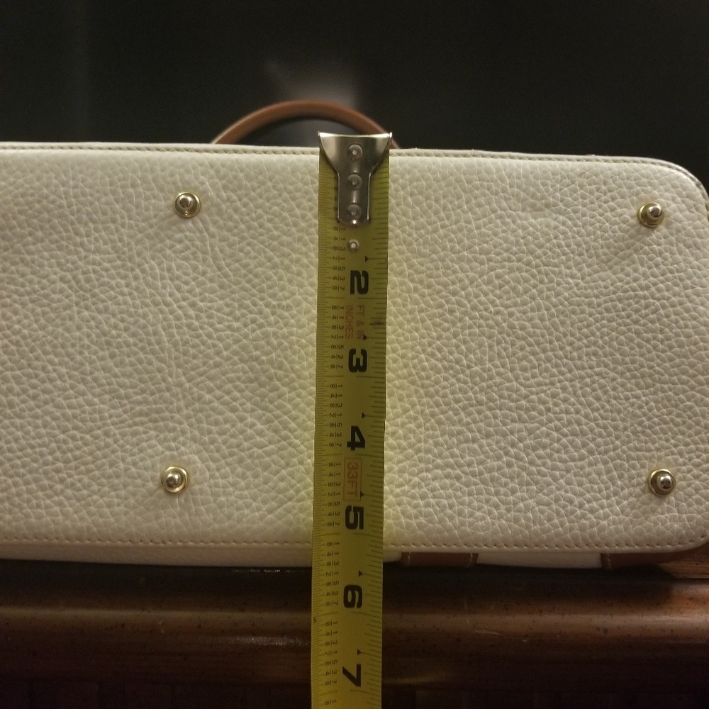 Dooney & Bourke - Picture 8 of 8